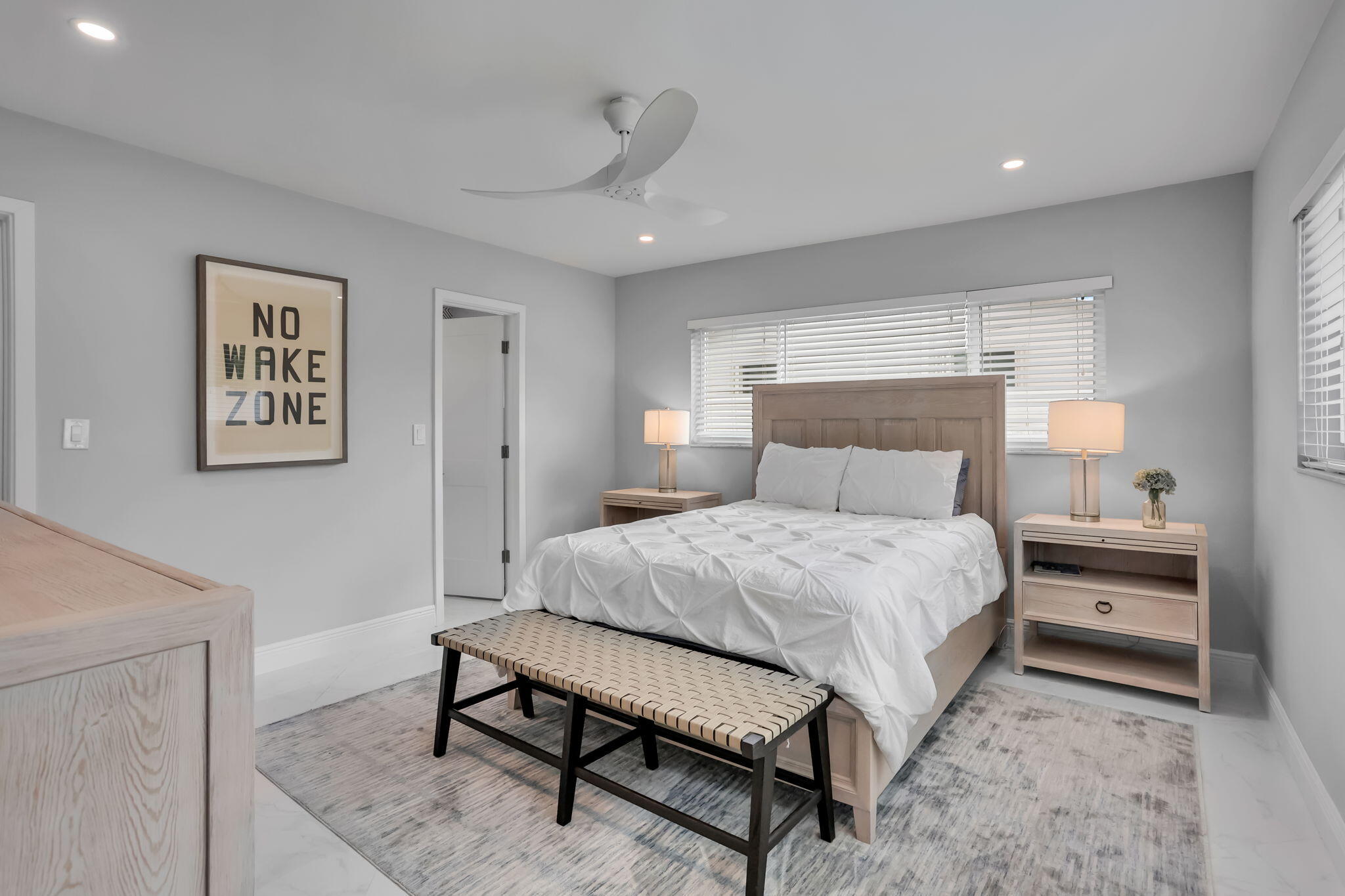 2400 Northeast 45th Street Lighthouse Point, FL 33064 - Photo 25 of 53 50-web-or-mls-0E2A1982