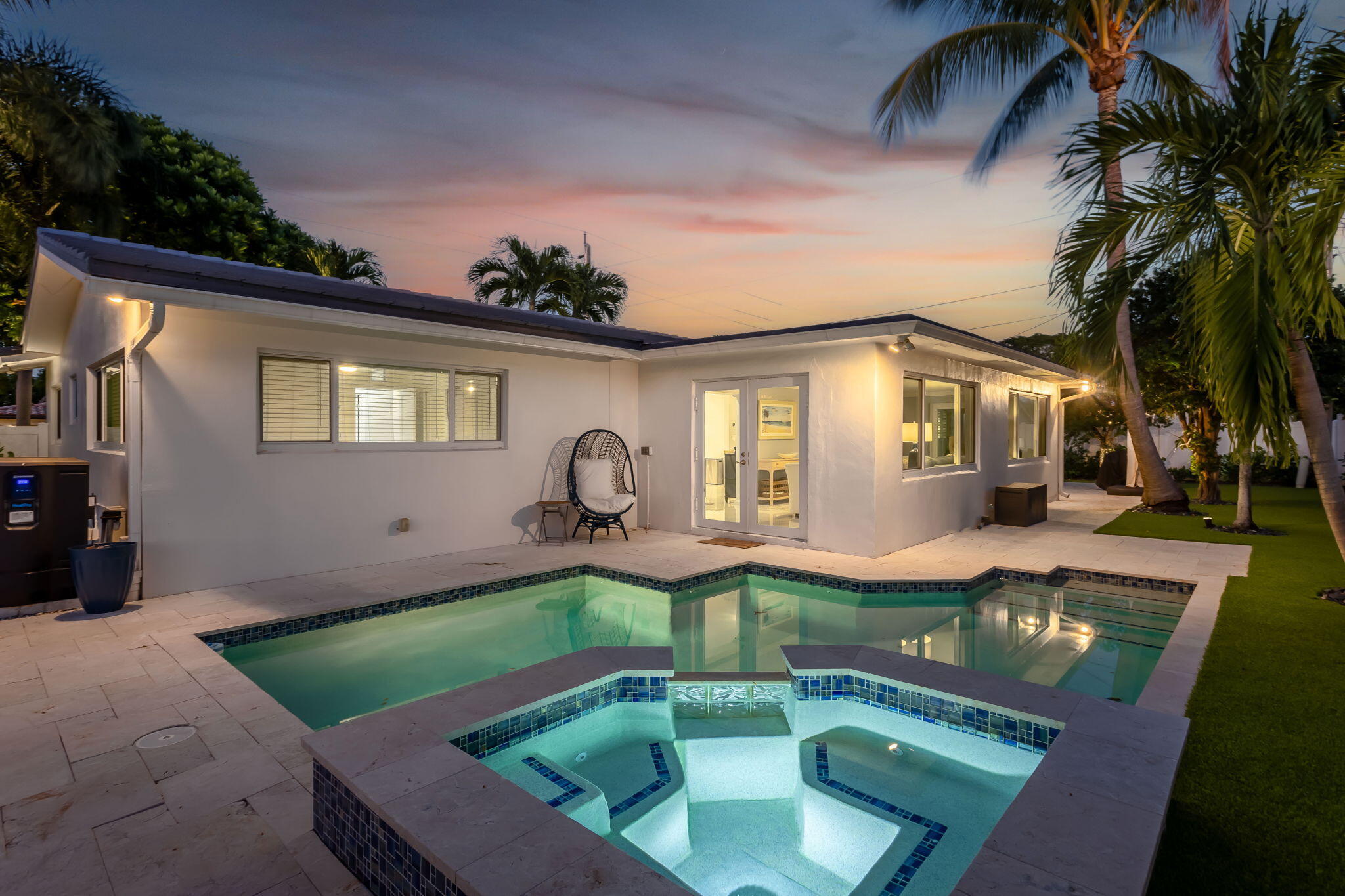 2400 Northeast 45th Street Lighthouse Point, FL 33064 - Photo 38 of 53 13-web-or-mls-0E2A4303-HDR_1