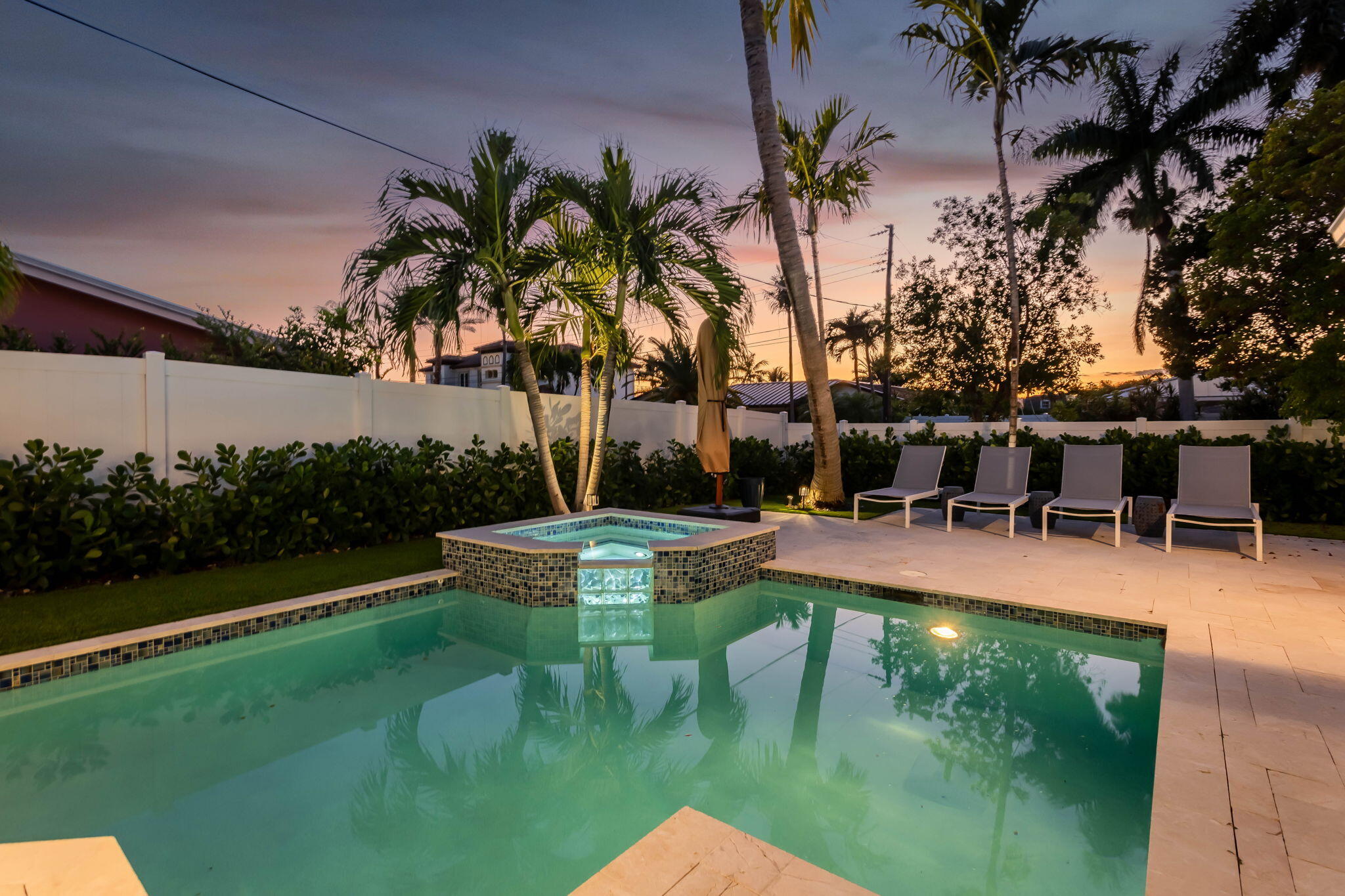 2400 Northeast 45th Street Lighthouse Point, FL 33064 - Photo 44 of 53 9-web-or-mls-0E2A4318-HDR_1