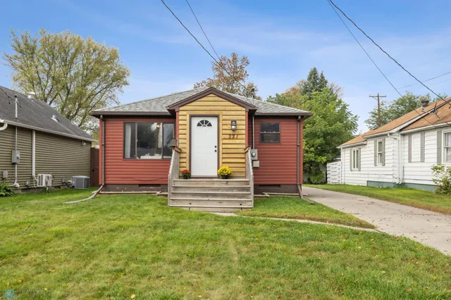 $239,000 | 221 15th Street North, Moorhead, MN 56560