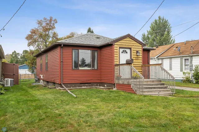 $239,000 | 221 15th Street North, Moorhead, MN 56560