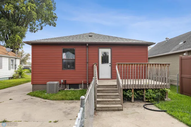 $239,000 | 221 15th Street North, Moorhead, MN 56560