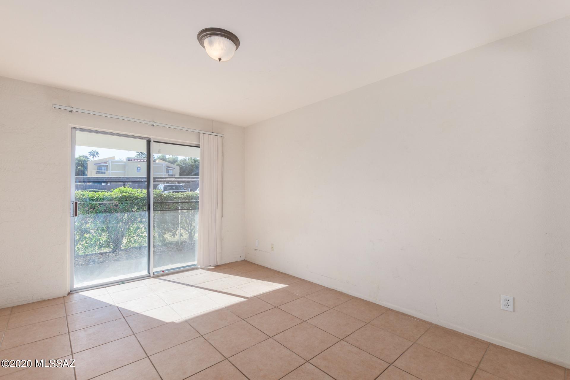 625 South Prudence Road, Unit 104 Tucson, AZ 85710 - Photo 19 of 25