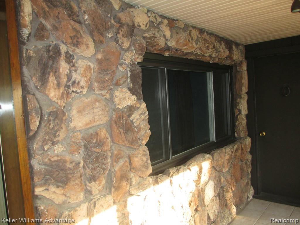 18251 Middlebelt Road Livonia, MI 48152 - Photo 6 of 36 IMG_0213.jpg