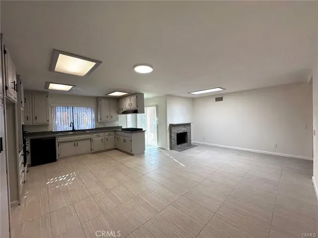 $3,000 | 44204 Foxton Avenue, Lancaster, CA 93535