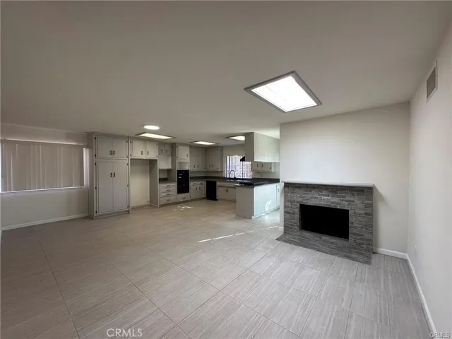 $3,000 | 44204 Foxton Avenue, Lancaster, CA 93535