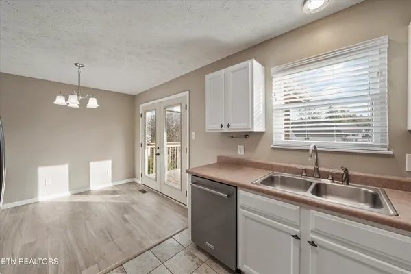 $354,900 | 8431 Gardenside Lane, Powell, TN 37849