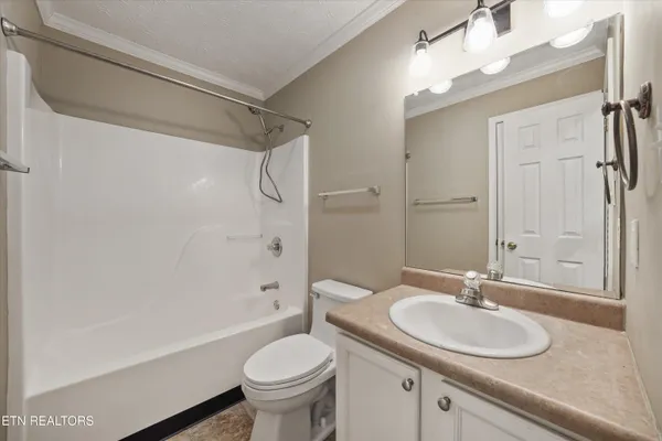 $354,900 | 8431 Gardenside Lane, Powell, TN 37849