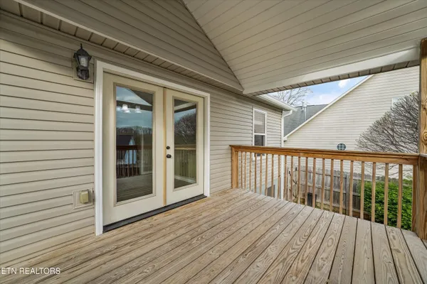 $354,900 | 8431 Gardenside Lane, Powell, TN 37849