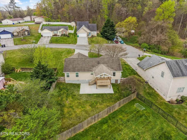 $354,900 | 8431 Gardenside Lane, Powell, TN 37849