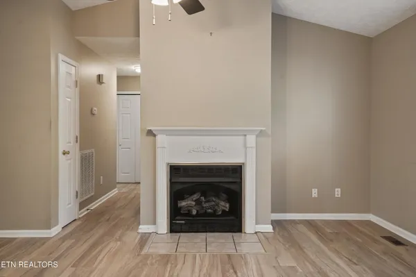 $354,900 | 8431 Gardenside Lane, Powell, TN 37849