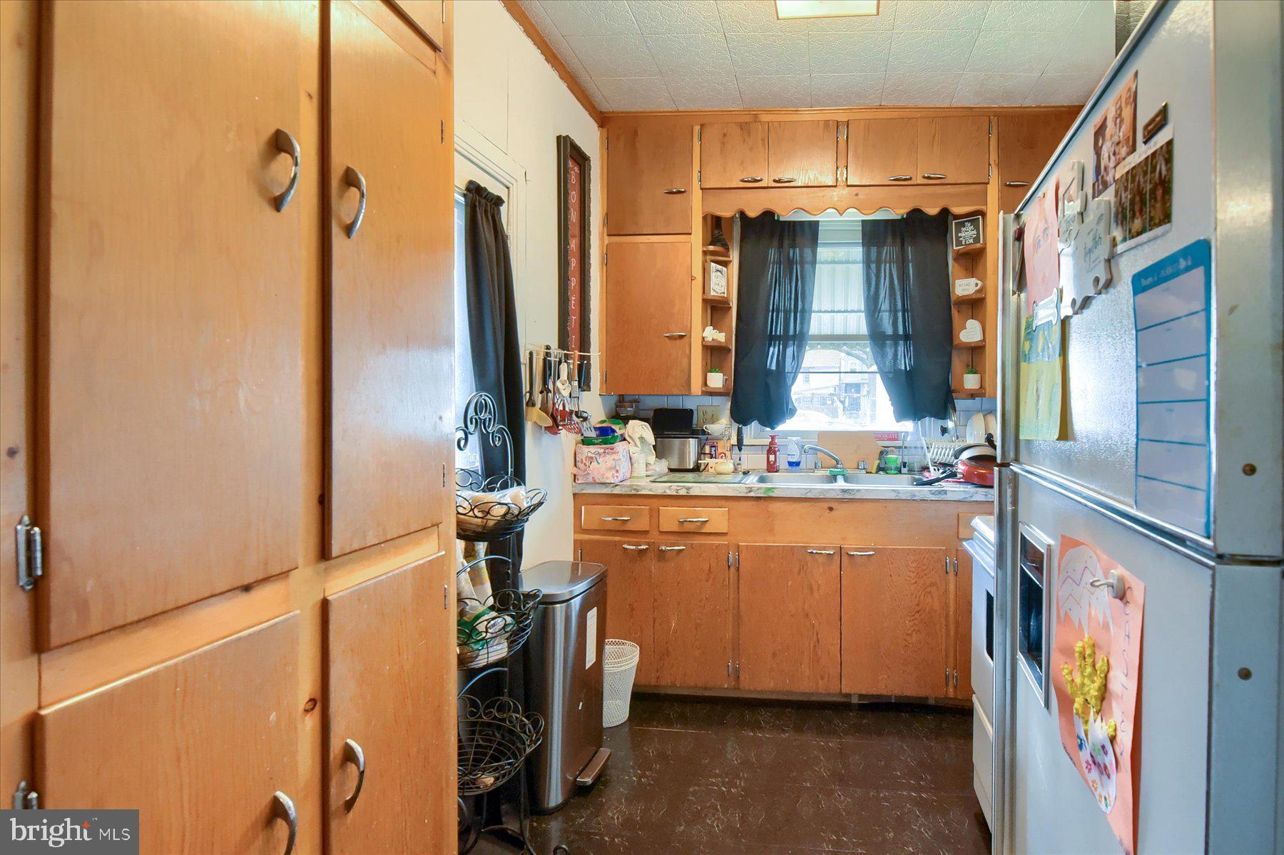 357 North 3rd Street Lebanon, PA 17046 - Photo 9 of 17