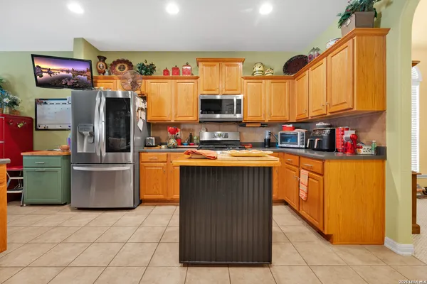 $530,000 | 9215 Tay Drive, Helotes, TX 78023