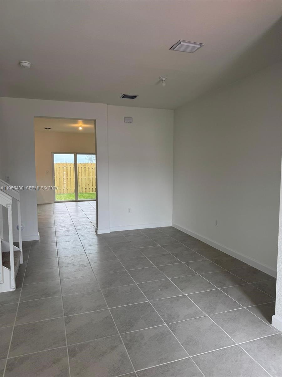 2721 Southeast 26th Road, Unit 2721 Homestead, FL 33035 - Photo 11 of 59 Dining room