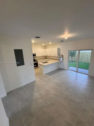 $2,700 | 2721 Southeast 26th Road, Unit 2721, Homestead, FL 33035