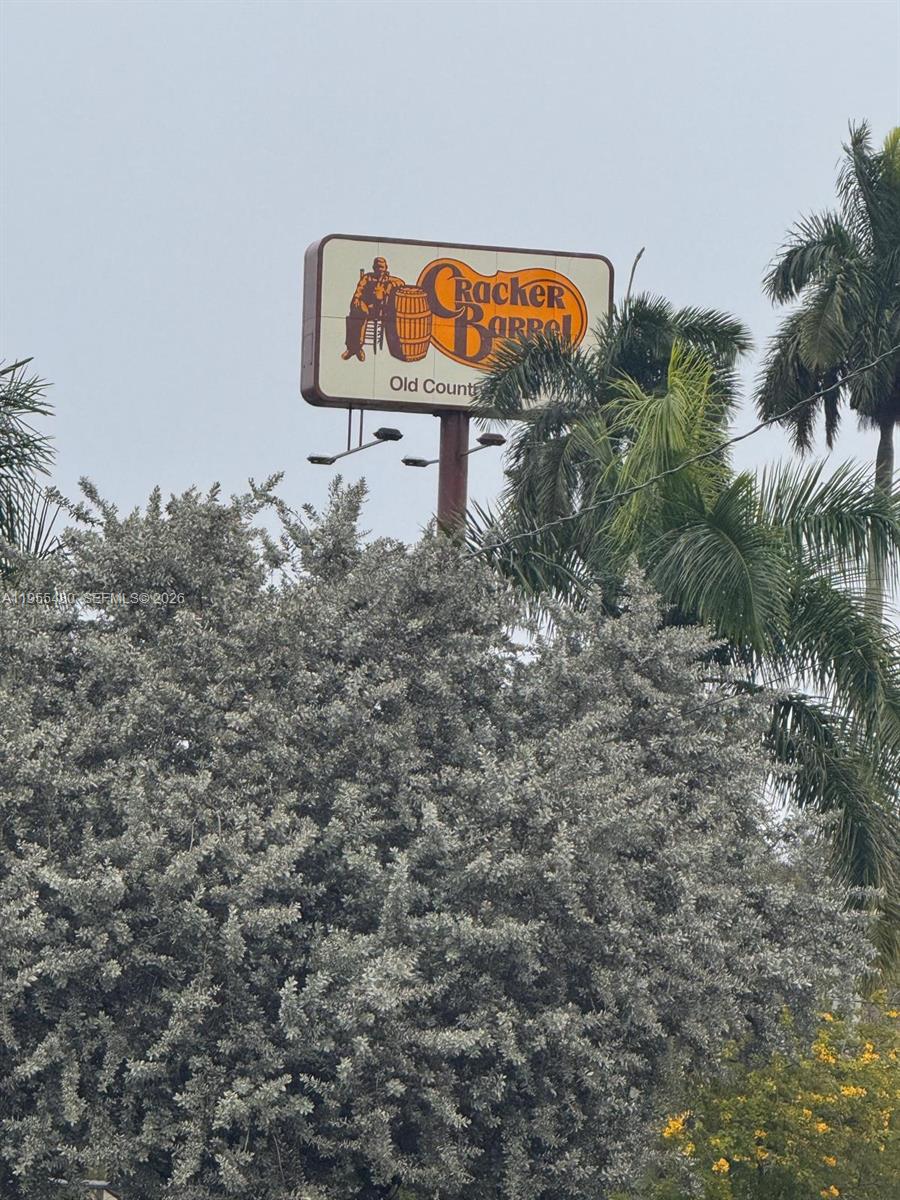 2721 Southeast 26th Road, Unit 2721 Homestead, FL 33035 - Photo 54 of 59 Cracker Barrel Rest