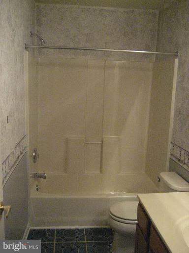 529 Oakton Road Odenton, MD 21113 - Photo 13 of 15 Bath