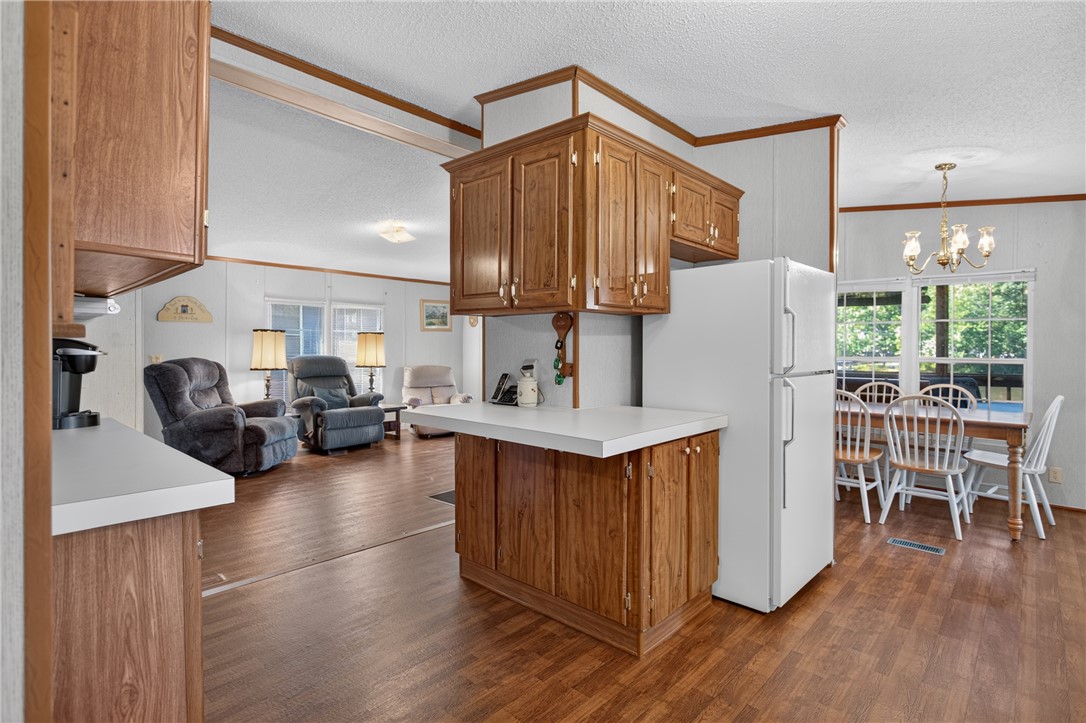 213 Bonner Road Mountain Rest, SC 29664 - Photo 9 of 37 Gallery Image 9