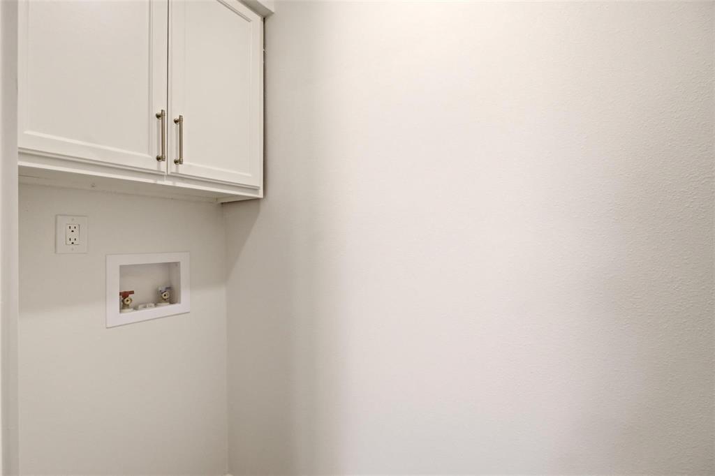 908 Isbell Road, Unit B Fort Worth, TX 76114 - Photo 12 of 25 Gallery Image 12