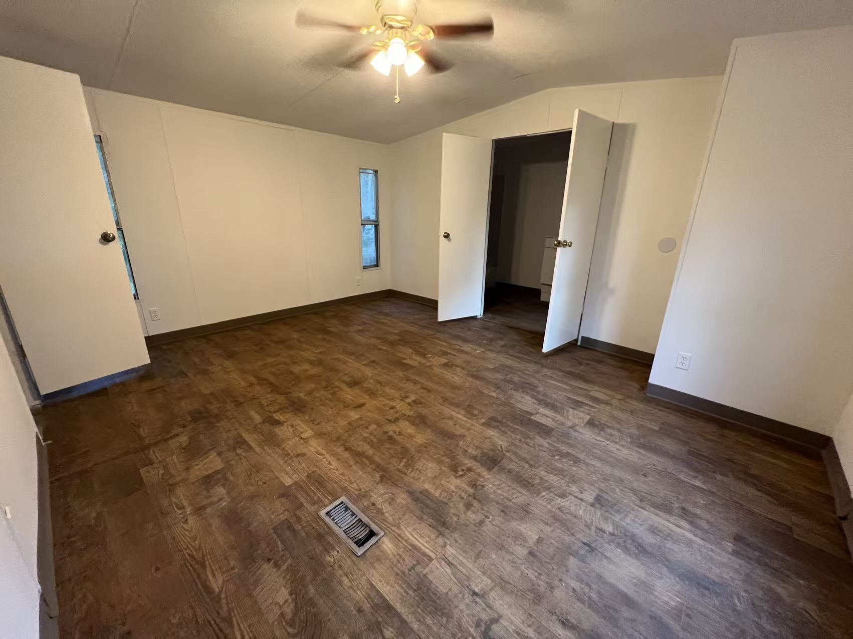183 Cypress Street Huffman, TX 77336 - Photo 16 of 22 Primary Bedroom