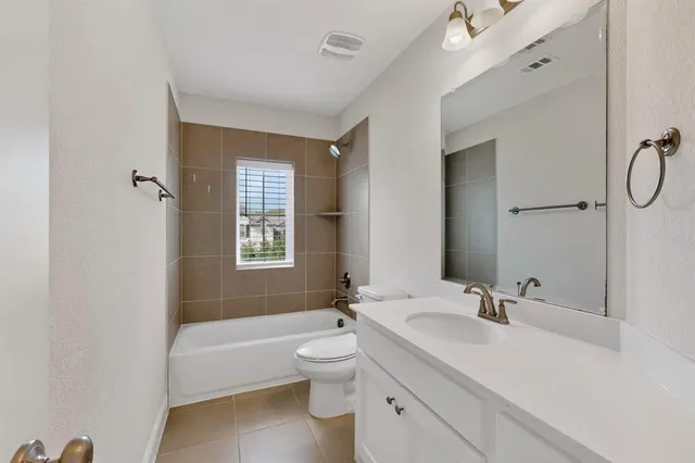 $859,990 | 5616 Snowberry Drive, Plano, TX 75094