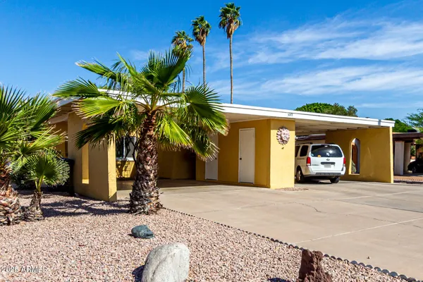 $1,650 | 5001 South La Rosa Drive, Unit B, Tempe, AZ 85282