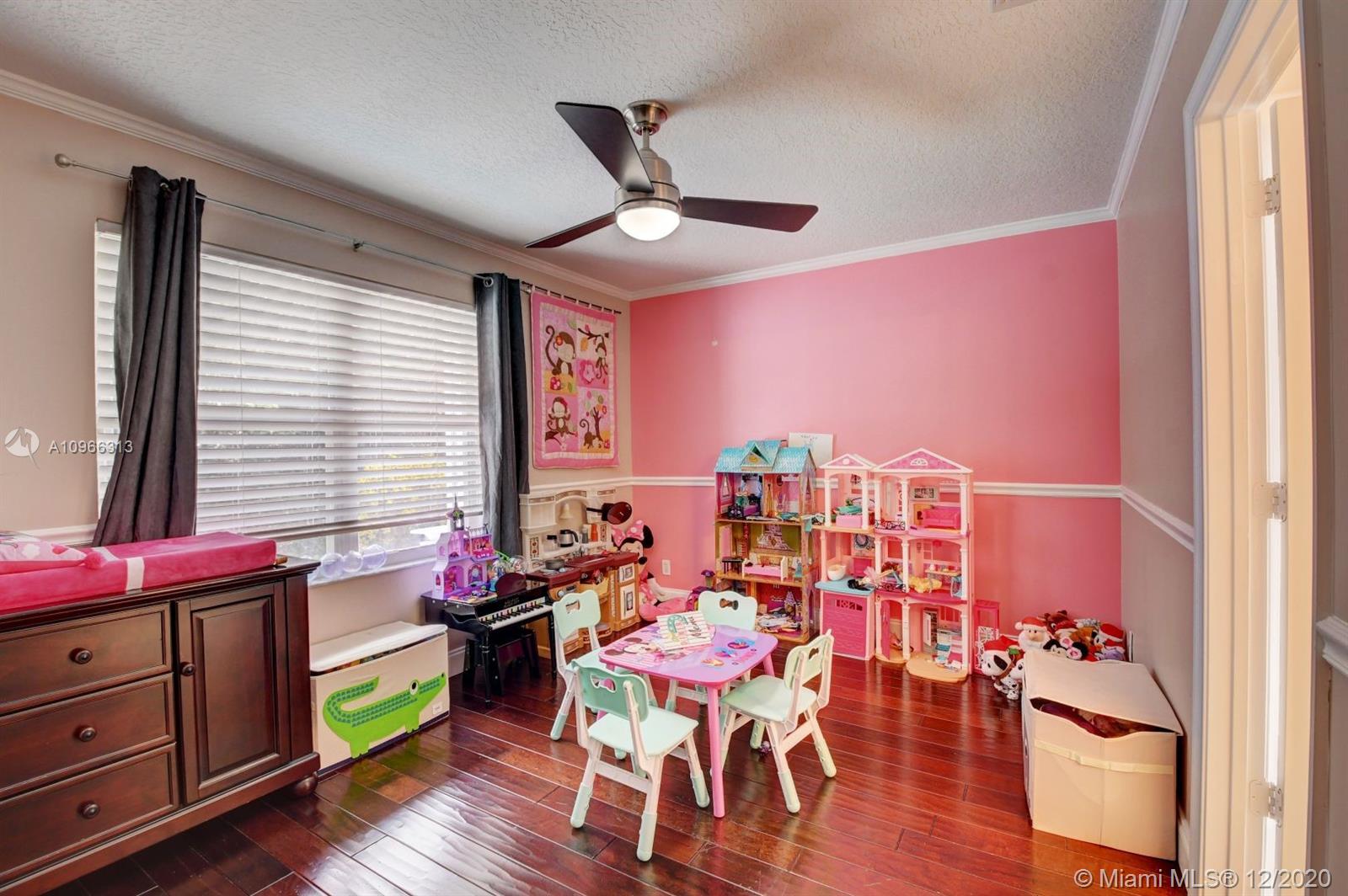21244 Vía Fiore Boca Raton, FL 33433 - Photo 36 of 59 Gallery Image 36