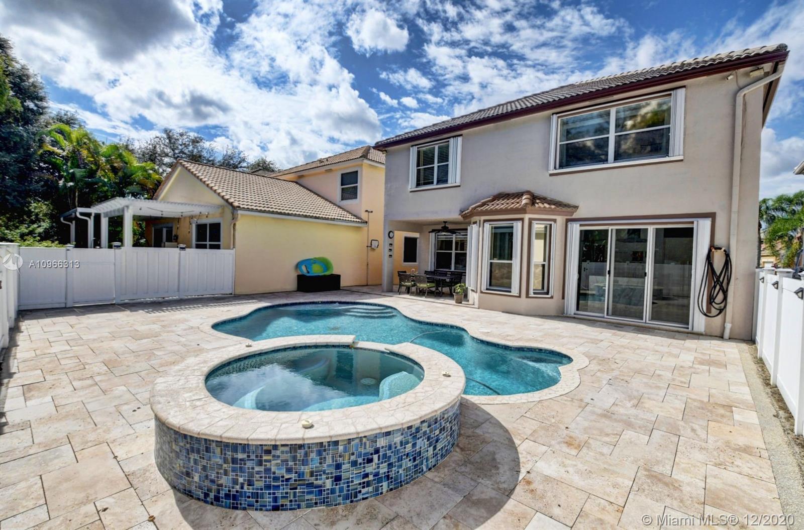 21244 Vía Fiore Boca Raton, FL 33433 - Photo 45 of 59 Gallery Image 45