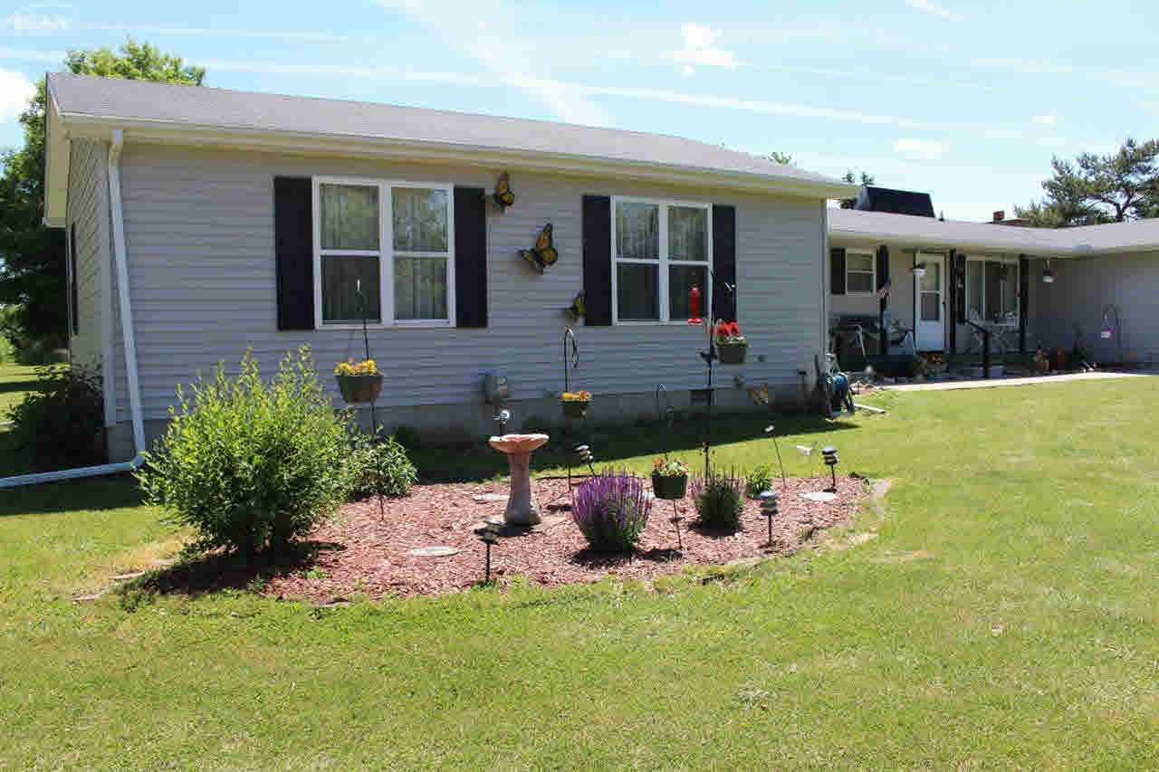 3312 East Farrand Road Clio, MI 48420 - Photo 35 of 39 21174008-34.JPG