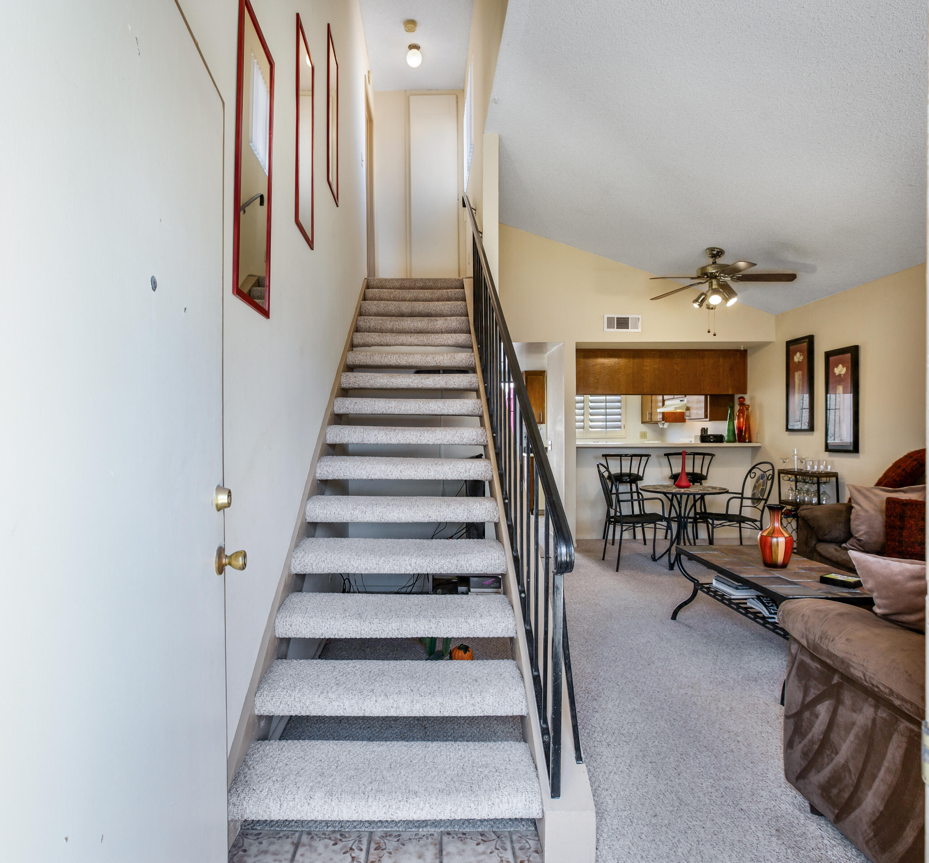 34352 Laura Way Rancho Mirage, CA 92270 - Photo 18 of 36 a view of entryway and hall