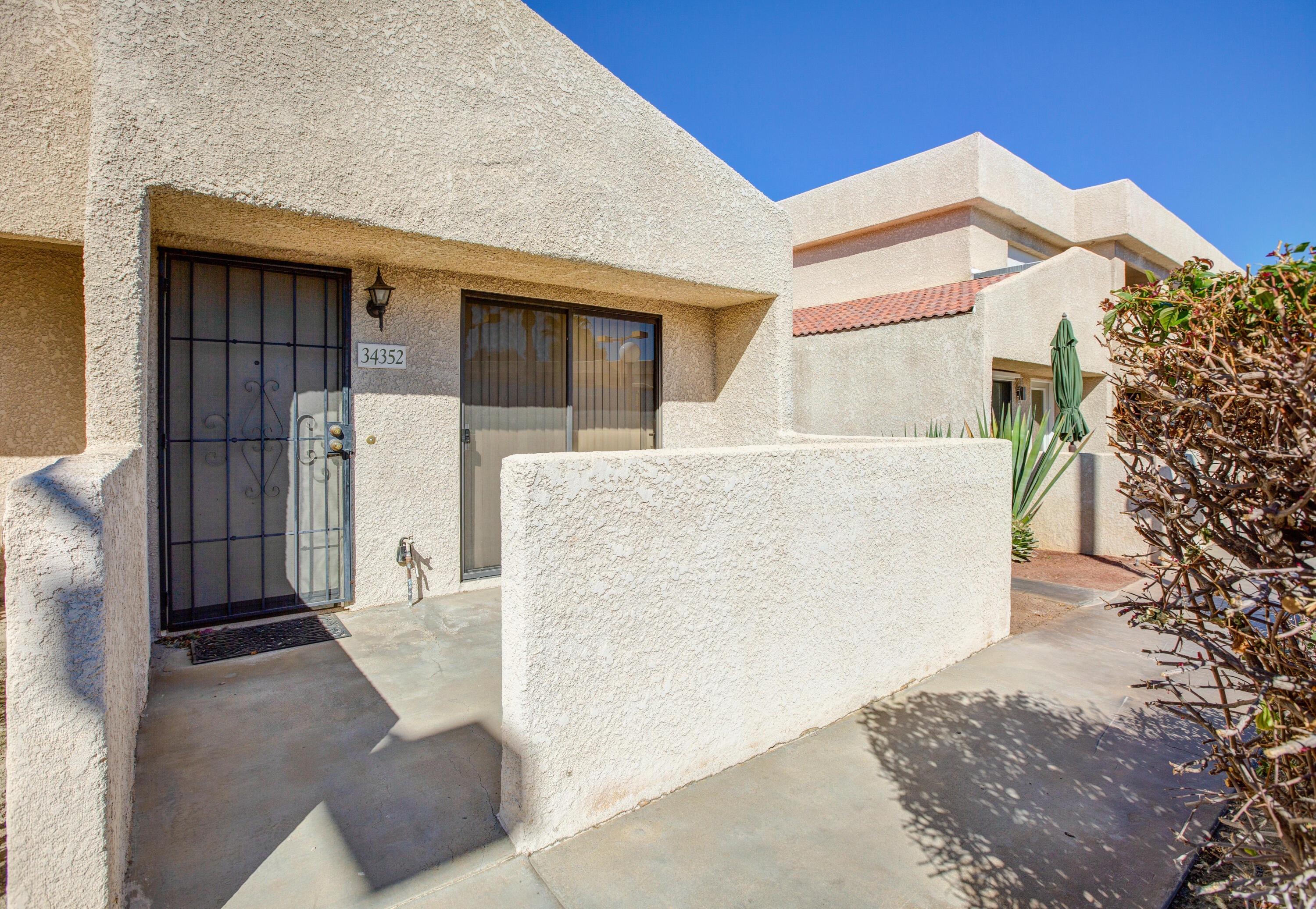 34352 Laura Way Rancho Mirage, CA 92270 - Photo 27 of 36 a house view with a outdoor space