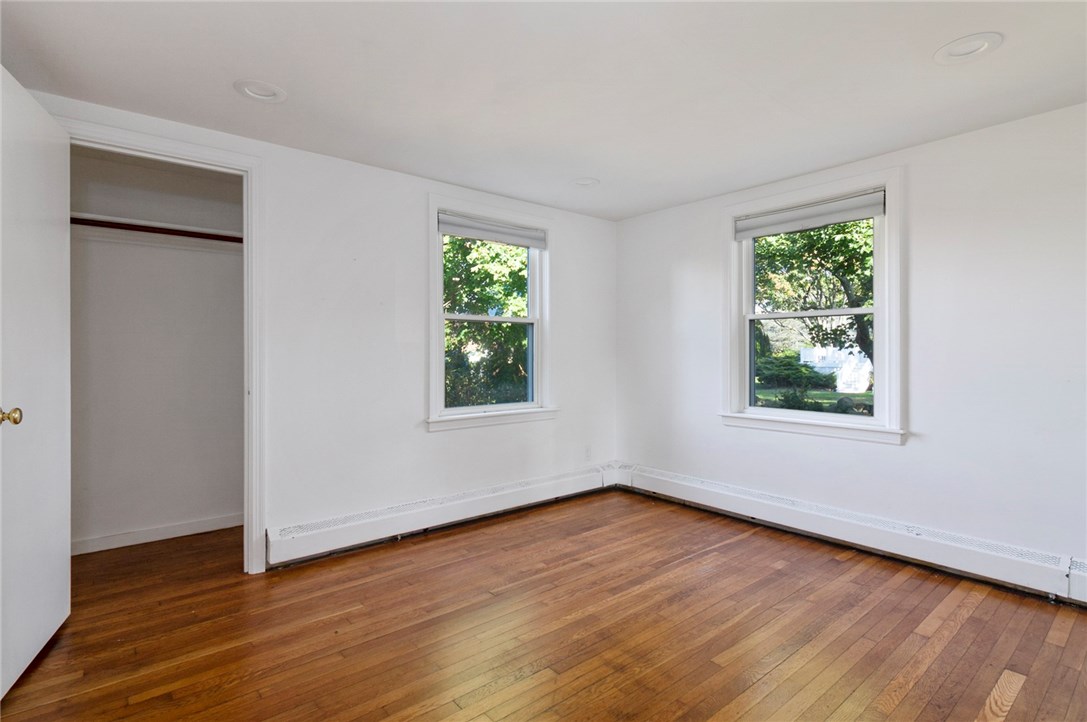 609 Point Judith Road Narragansett, RI 02882 - Photo 13 of 19