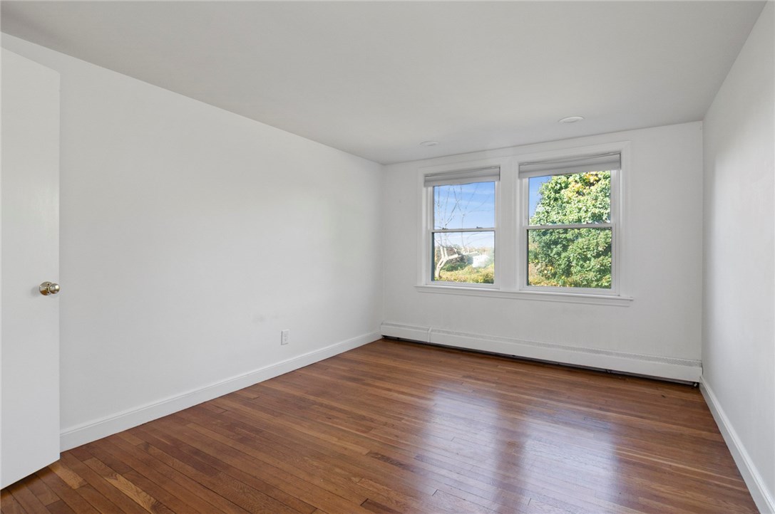 609 Point Judith Road Narragansett, RI 02882 - Photo 14 of 19