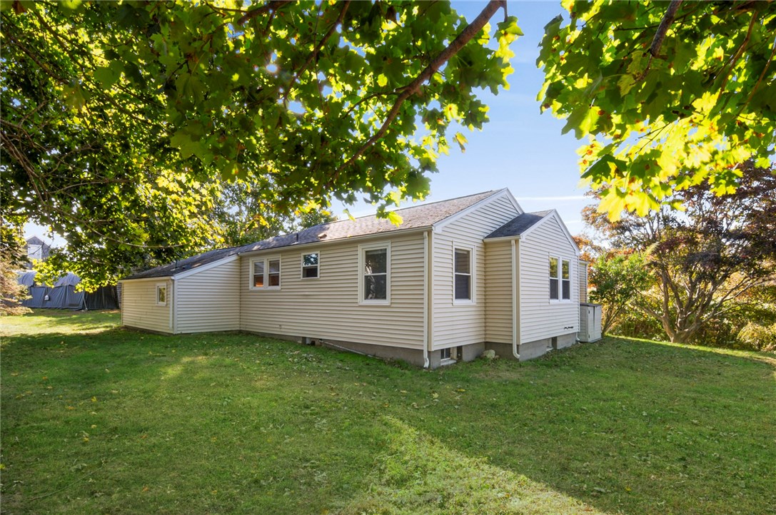 609 Point Judith Road Narragansett, RI 02882 - Photo 17 of 19