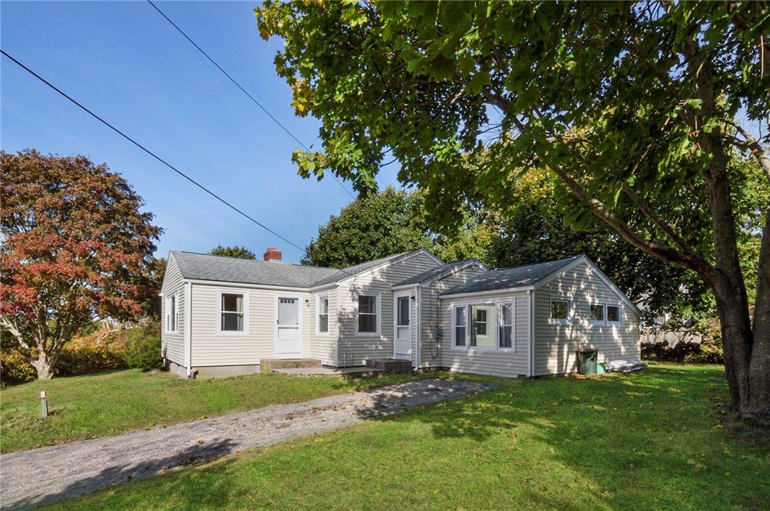 609 Point Judith Road Narragansett, RI 02882 - Photo 3 of 19