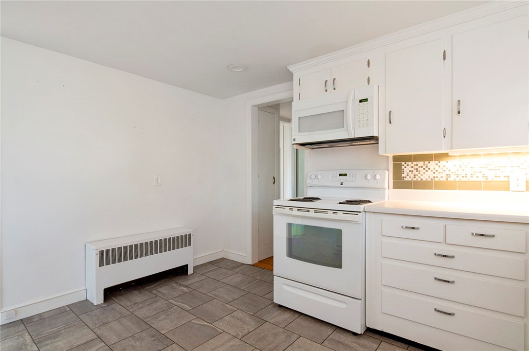 609 Point Judith Road Narragansett, RI 02882 - Photo 5 of 19