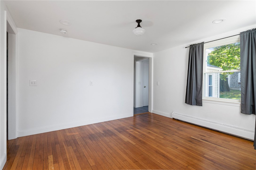 609 Point Judith Road Narragansett, RI 02882 - Photo 8 of 19