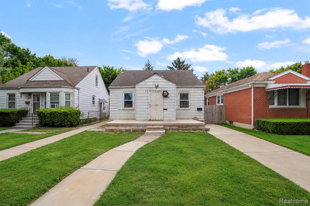 6800 Longacre Street Detroit, MI 48228 - Photo 1 of 24