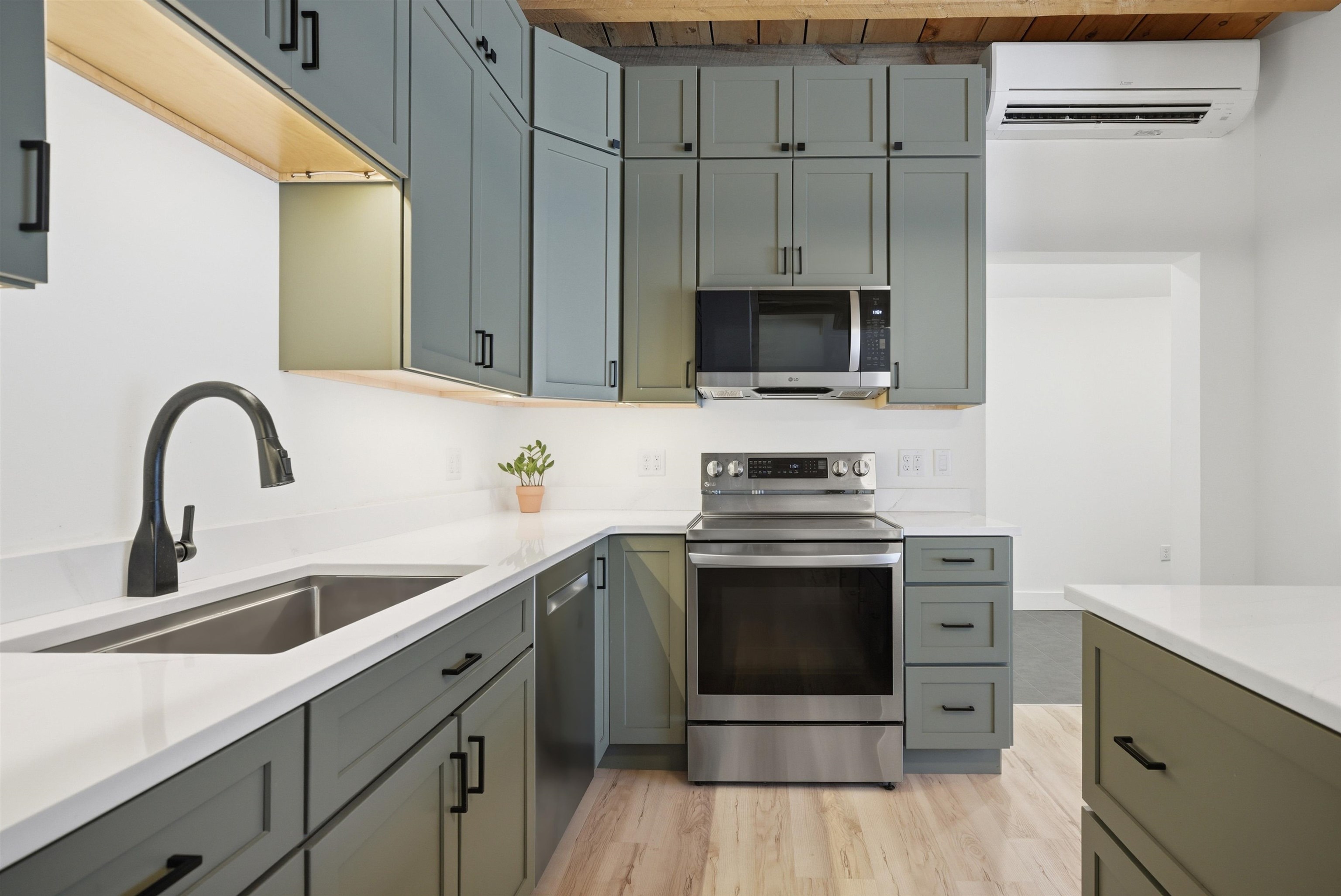 1269 Howard Hill Road Andover, VT 05143 - Photo 11 of 48