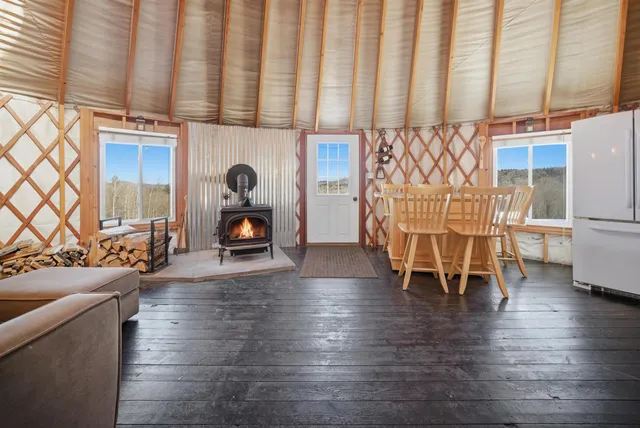 $899,000 | 1269 Howard Hill Road, Andover, VT 05143