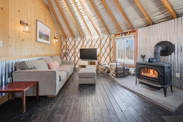 $899,000 | 1269 Howard Hill Road, Andover, VT 05143