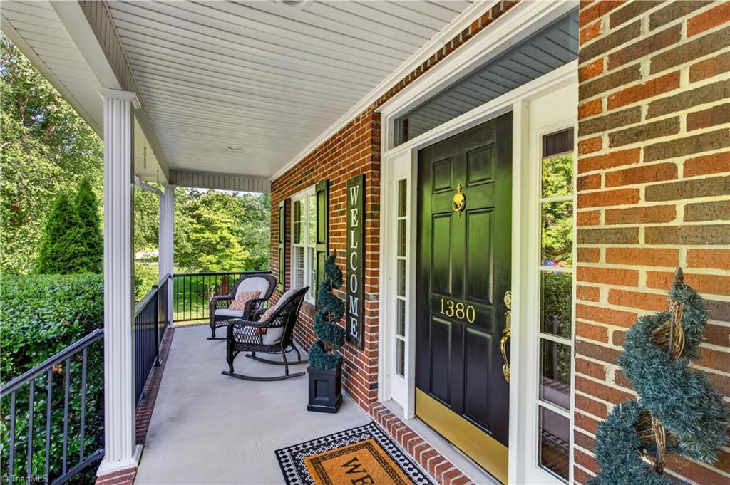1380 Ridgewood Circle Asheboro, NC 27203 - Photo 4 of 45