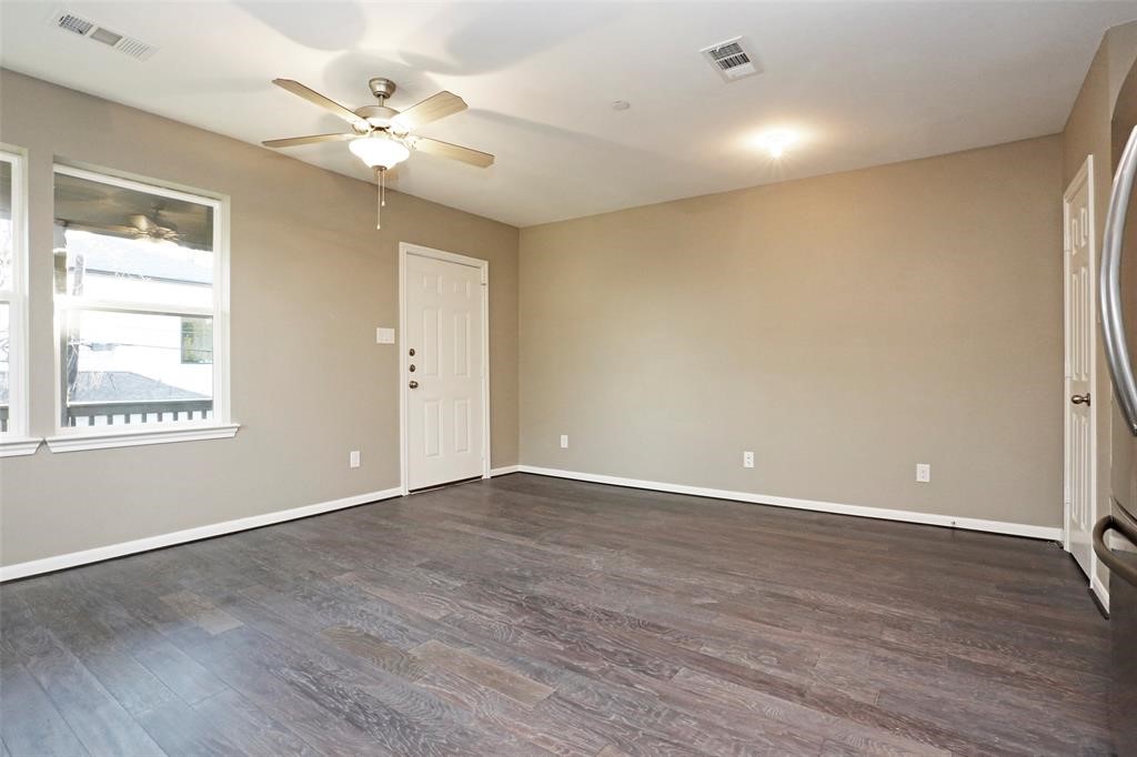 1501 Hawthorne Street, Unit B Houston, TX 77006 - Photo 4 of 20