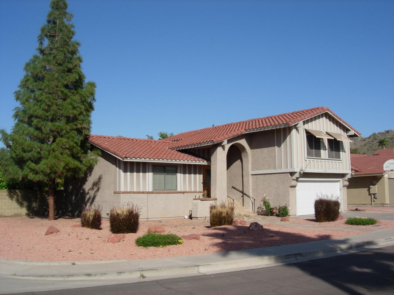 2102 East Redfield Road Phoenix, AZ 85022 - Photo 1 of 23 FRONT OF HOUSE