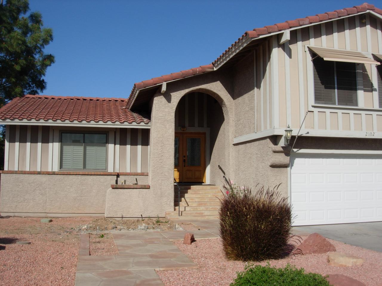 2102 East Redfield Road Phoenix, AZ 85022 - Photo 2 of 23 HOUSE