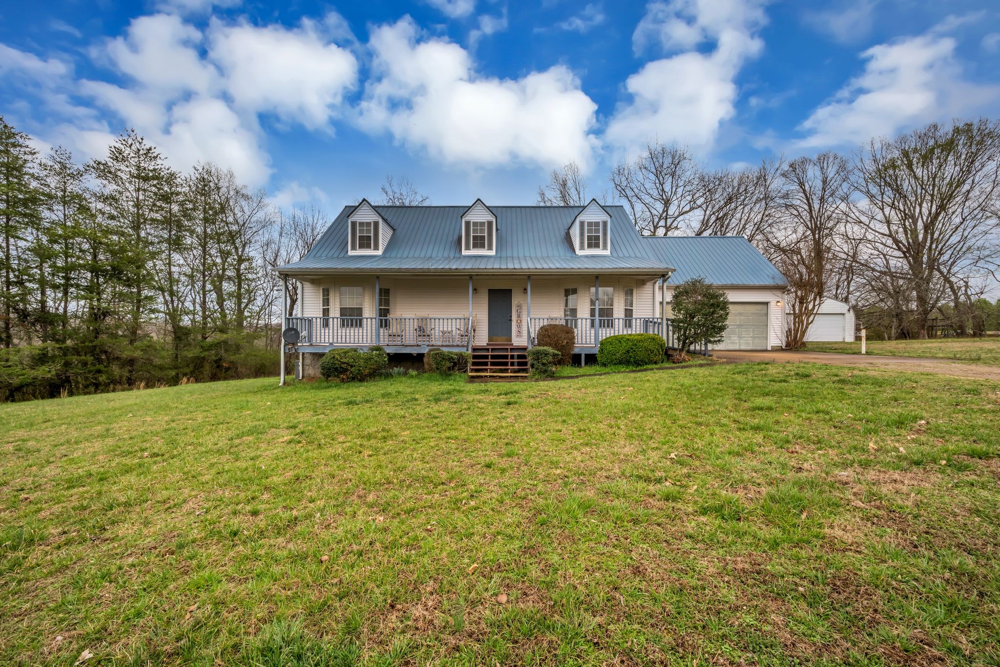 688 Richardson Cemetery Road White Bluff, TN 37187 - Photo 2 of 47
