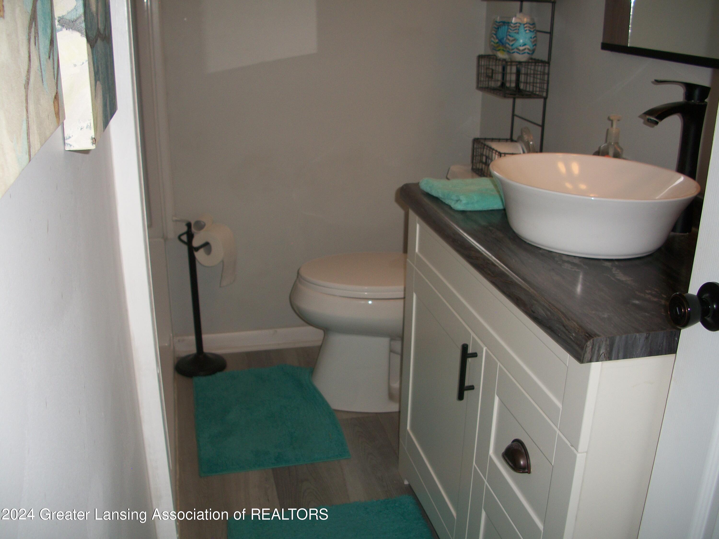 1139 Gould Road Lansing, MI 48917 - Photo 18 of 28 100_5538