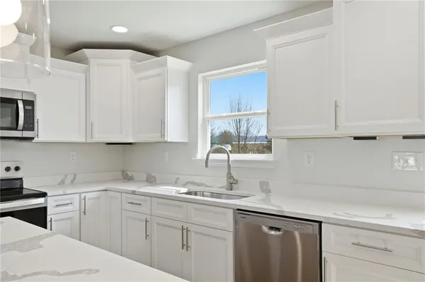 $304,900 | 223 Jon Court, Chatsworth, GA 30705