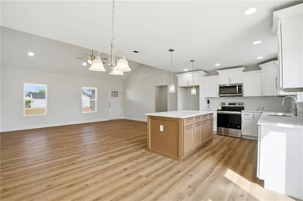 $304,900 | 223 Jon Court, Chatsworth, GA 30705