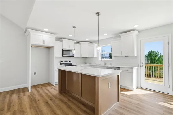 $304,900 | 223 Jon Court, Chatsworth, GA 30705